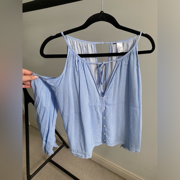 Pin Stripe Button Up Cold Shoulder Blouse - Picture 2 of 6